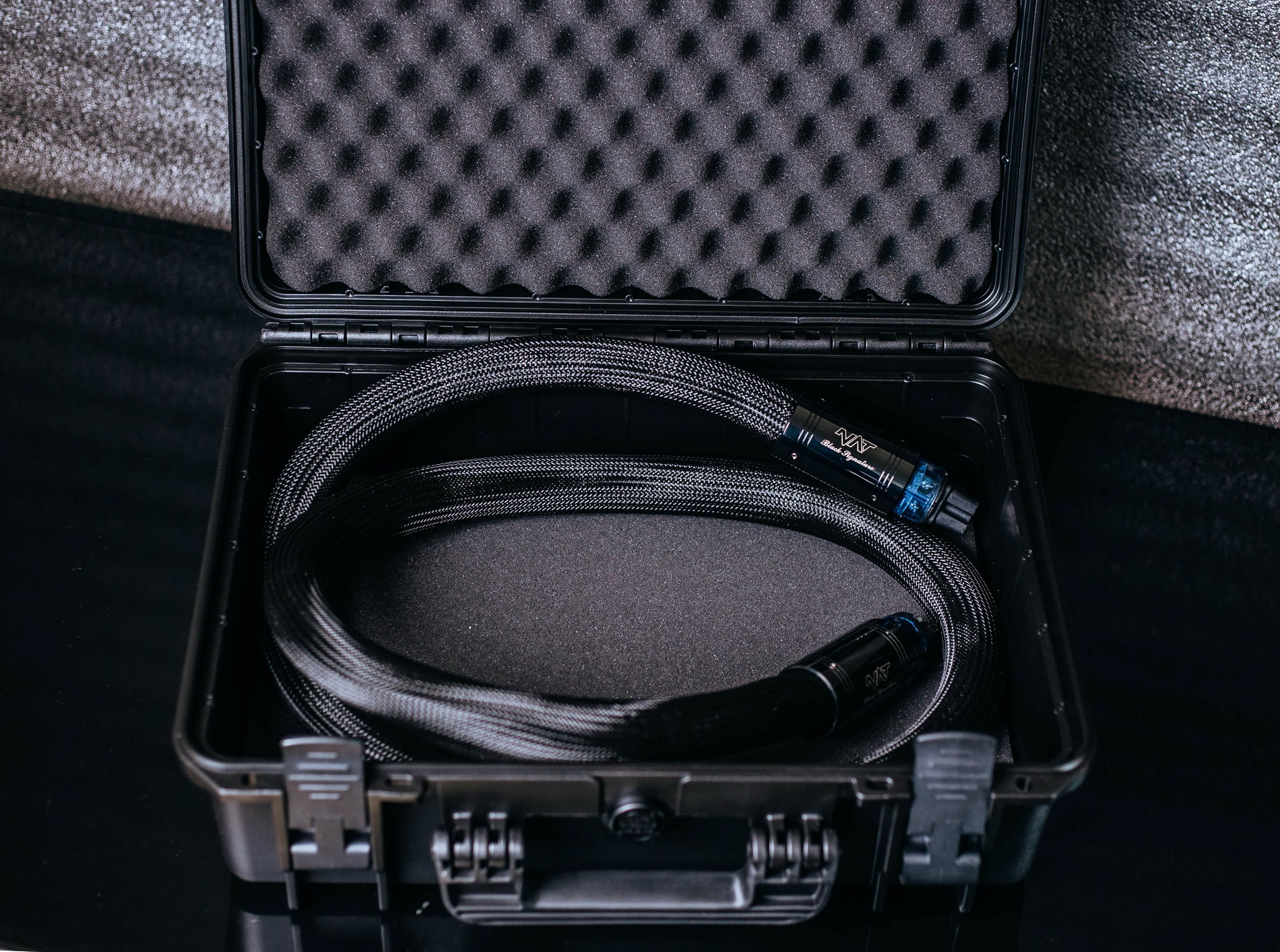 AC Coupler Black Signature 8′