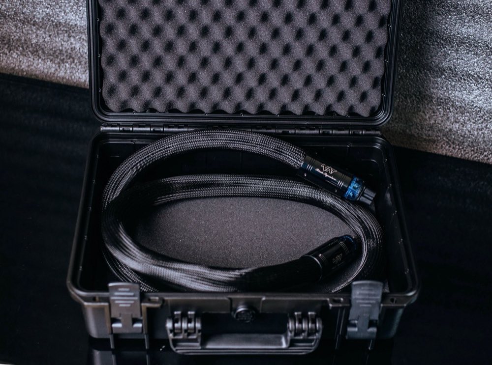 AC Coupler Black Signature 8′